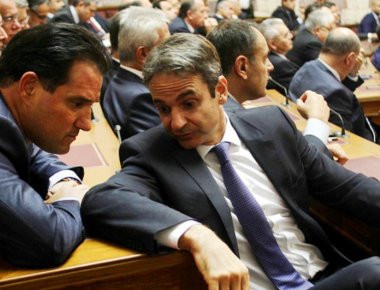 Η κρίση στη ΝΔ και οι αιτίες της - «Αποκεφαλισμοί», αλλαγές προσώπων αλλά εν τέλει ... it's the policy stupid!